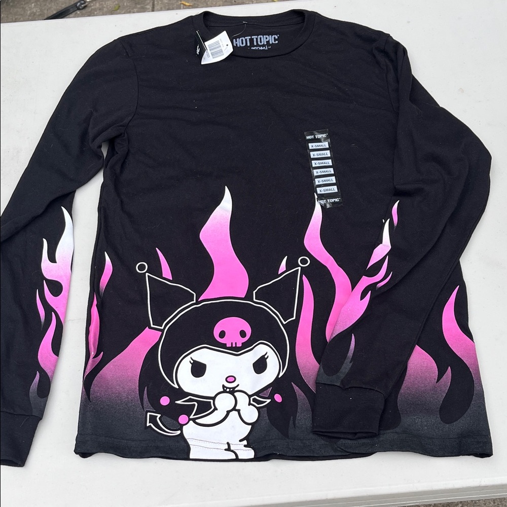Hot Topic Black and Pink Flame Long Sleeve Tee